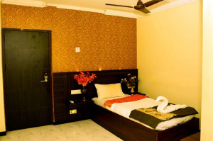 Gallery | Hotel Gowtham 13